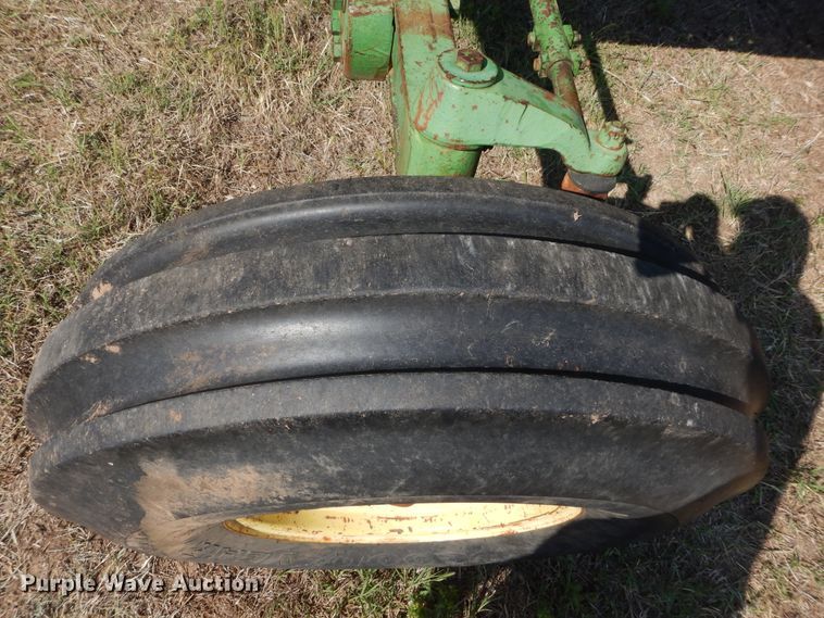 image for item HS9549 1973 John Deere 4230  tractor