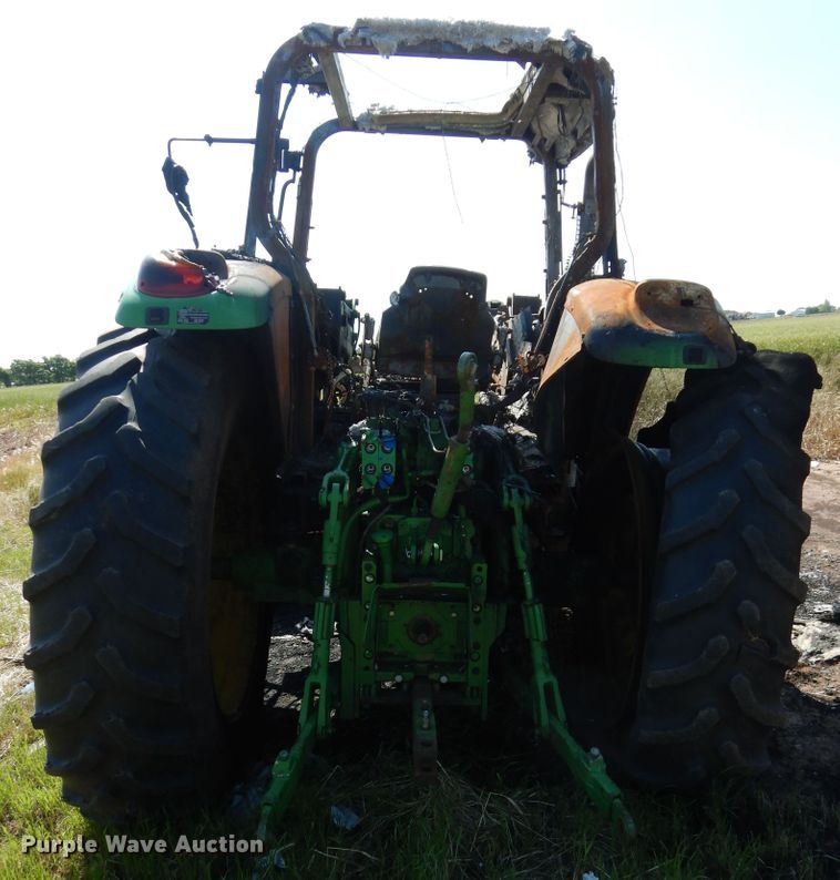 image for item HS9550 John Deere 7130  tractor