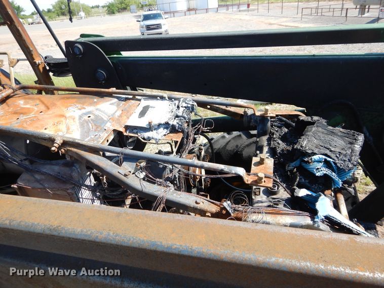 image for item HS9550 John Deere 7130  tractor