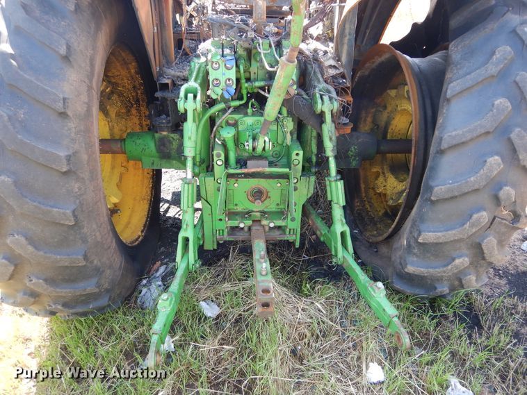 image for item HS9550 John Deere 7130  tractor