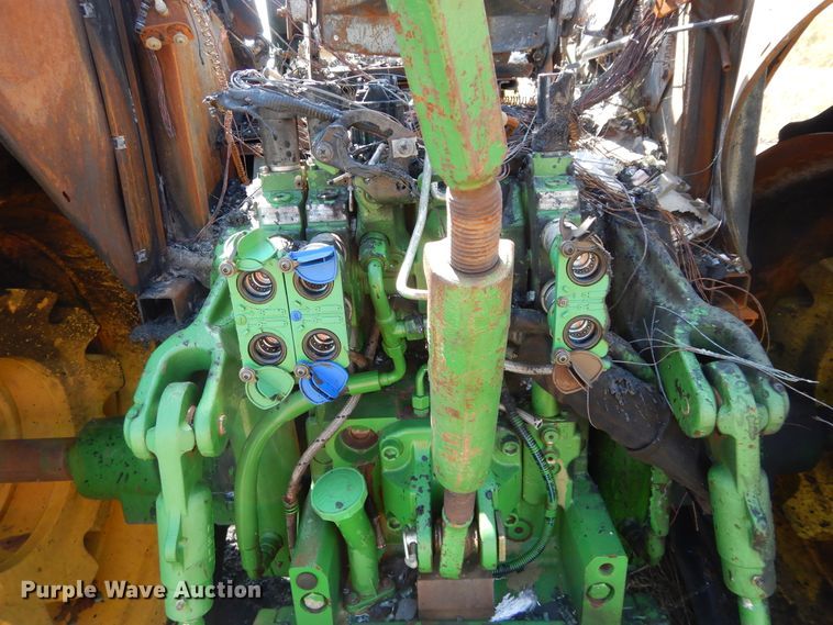 image for item HS9550 John Deere 7130  tractor