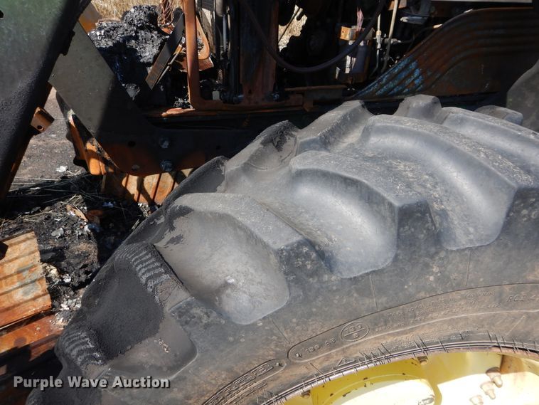 image for item HS9550 John Deere 7130  tractor