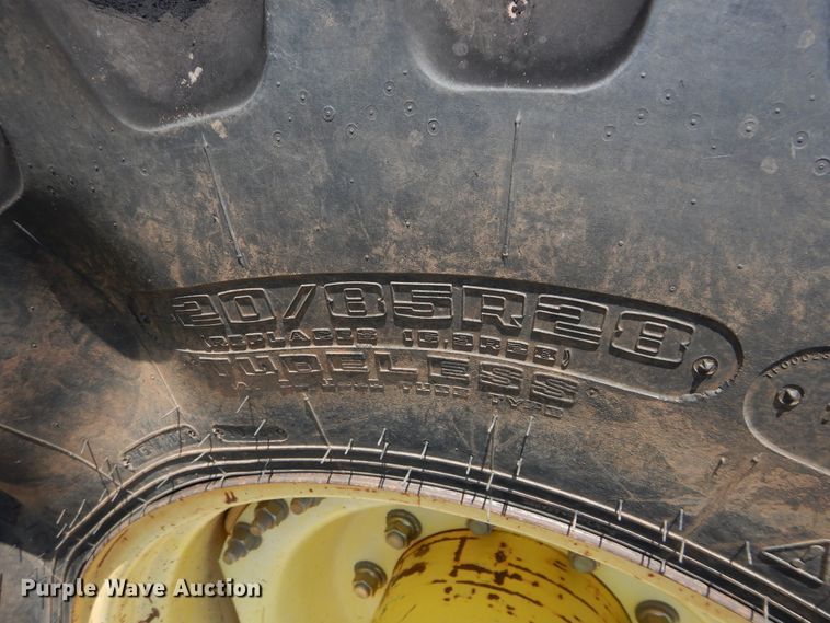 image for item HS9550 John Deere 7130  tractor