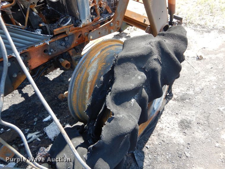 image for item HS9550 John Deere 7130  tractor