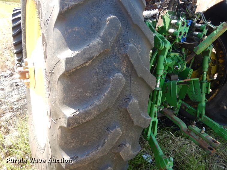 image for item HS9550 John Deere 7130  tractor