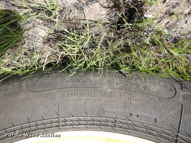 image for item HS9550 John Deere 7130  tractor