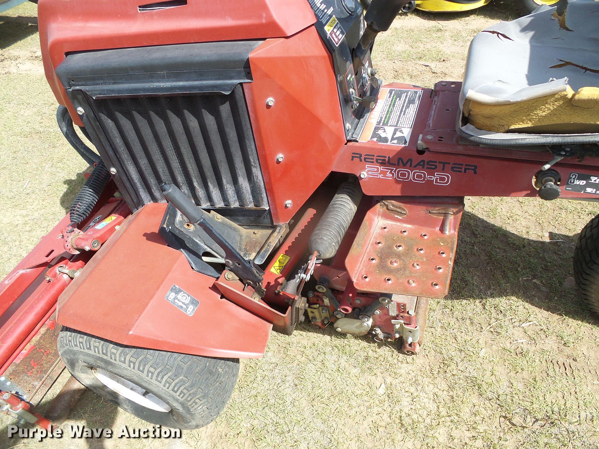 Toro 2300D ZTR lawn mower in Moscow, KS Item EL9139 sold Purple Wave