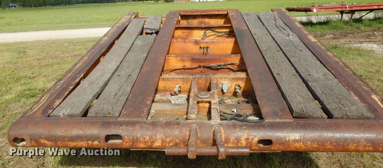 image for item DE5729 1980 Load Craft L3-40-SFC equipment trailer