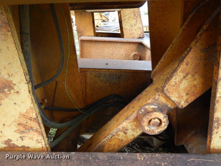 image for item DE5729 1980 Load Craft L3-40-SFC equipment trailer