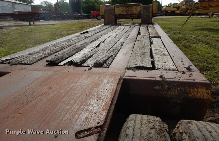 image for item DE5729 1980 Load Craft L3-40-SFC equipment trailer