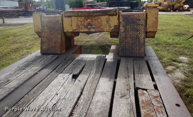 image for item DE5729 1980 Load Craft L3-40-SFC equipment trailer