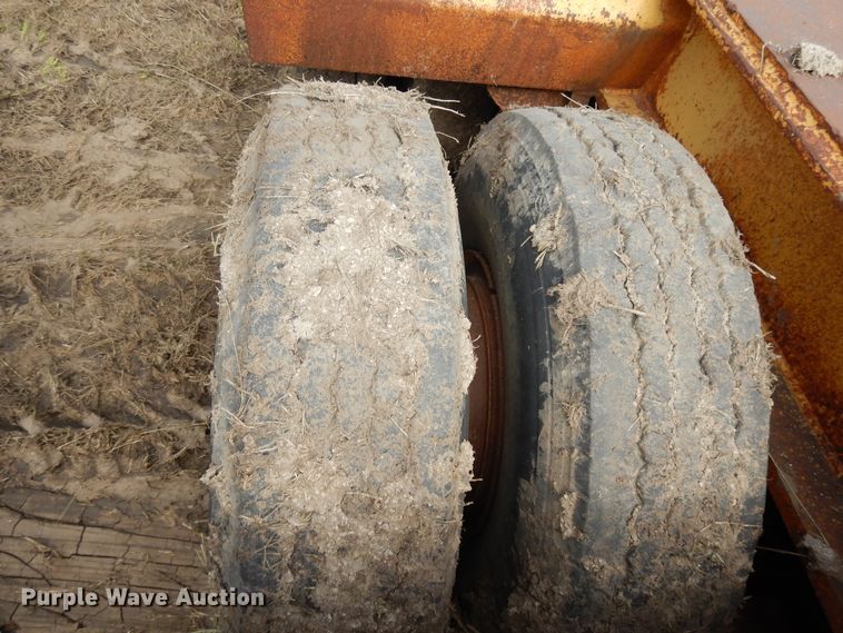 image for item DE5729 1980 Load Craft L3-40-SFC equipment trailer