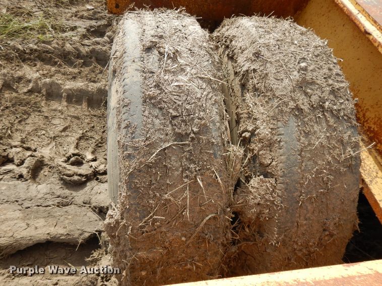 image for item DE5729 1980 Load Craft L3-40-SFC equipment trailer