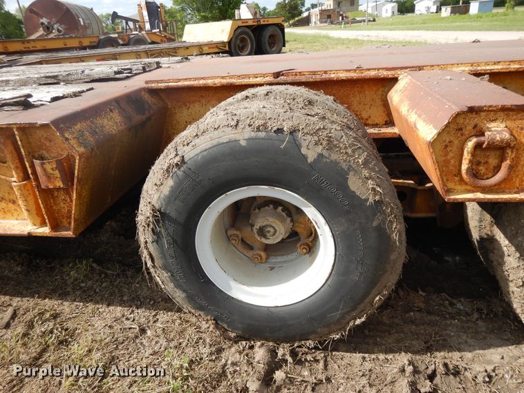 image for item DE5729 1980 Load Craft L3-40-SFC equipment trailer