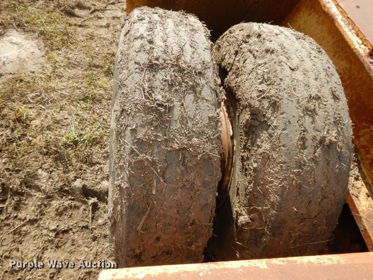 image for item DE5729 1980 Load Craft L3-40-SFC equipment trailer