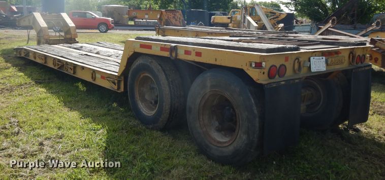 image for item DE5730 1961 Lacrosse RG-26-35 lowboy equipment trailer