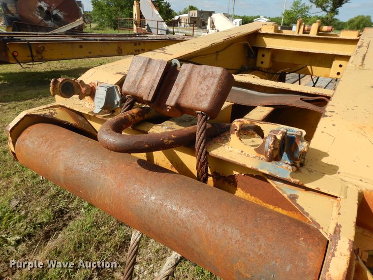 image for item DE5730 1961 Lacrosse RG-26-35 lowboy equipment trailer