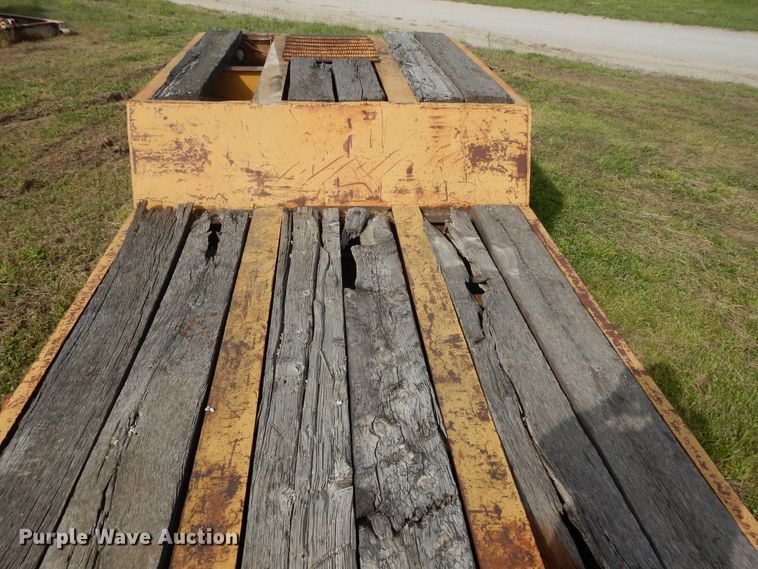 image for item DE5730 1961 Lacrosse RG-26-35 lowboy equipment trailer