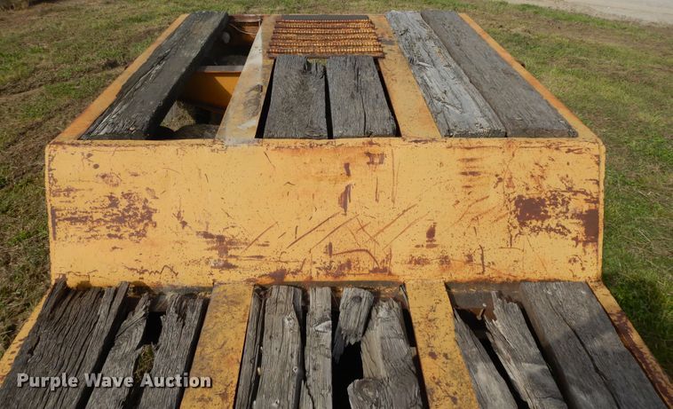 image for item DE5730 1961 Lacrosse RG-26-35 lowboy equipment trailer