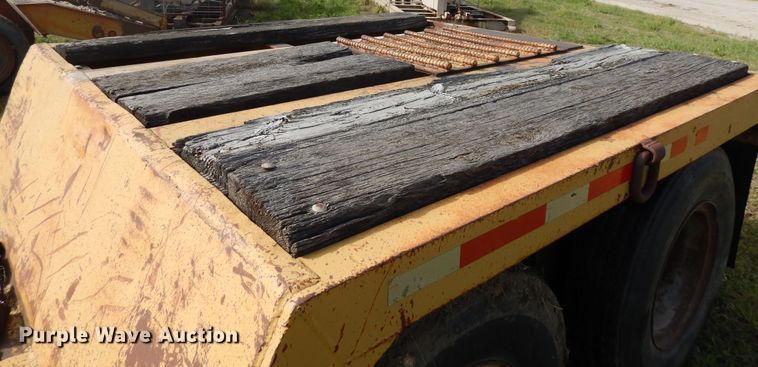 image for item DE5730 1961 Lacrosse RG-26-35 lowboy equipment trailer