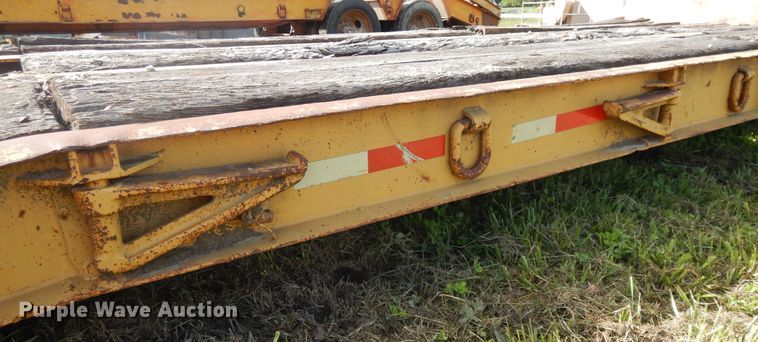 image for item DE5730 1961 Lacrosse RG-26-35 lowboy equipment trailer