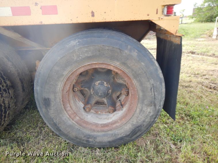 image for item DE5730 1961 Lacrosse RG-26-35 lowboy equipment trailer