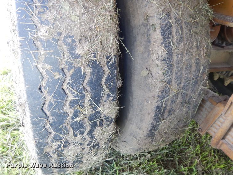 image for item DE5730 1961 Lacrosse RG-26-35 lowboy equipment trailer