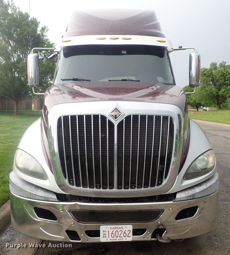 image for item DG3183 2012 International ProStar semi truck