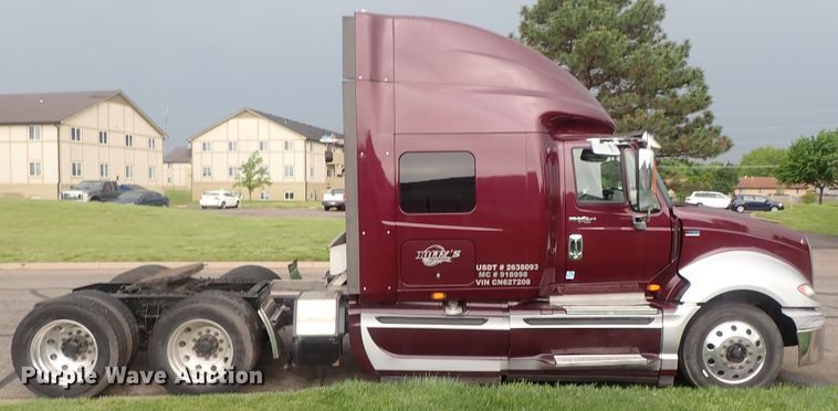 image for item DG3183 2012 International ProStar semi truck