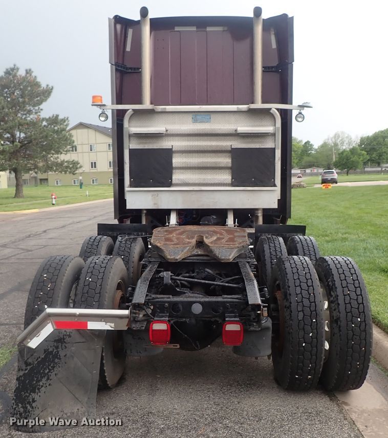 image for item DG3183 2012 International ProStar semi truck