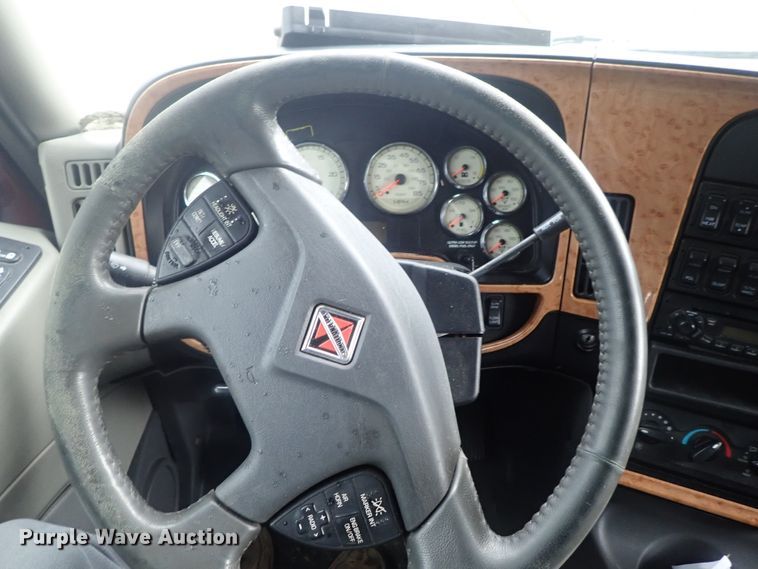 image for item DG3183 2012 International ProStar semi truck