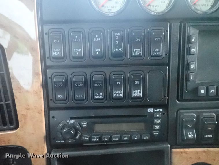 image for item DG3183 2012 International ProStar semi truck