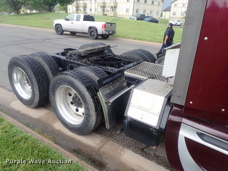 image for item DG3183 2012 International ProStar semi truck