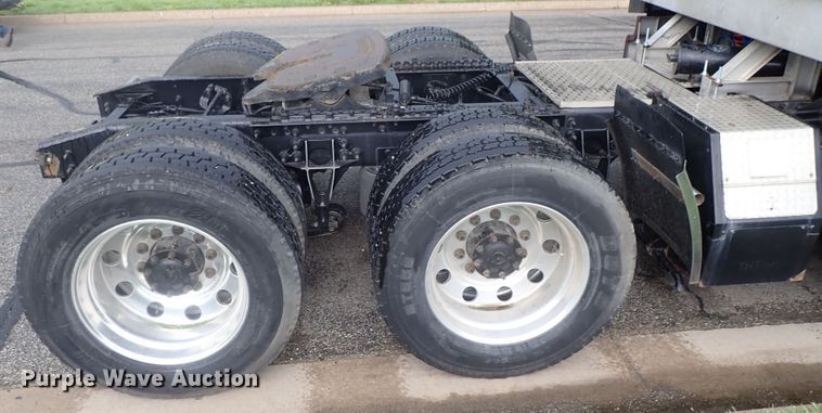 image for item DG3183 2012 International ProStar semi truck