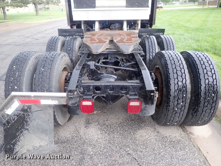 image for item DG3183 2012 International ProStar semi truck