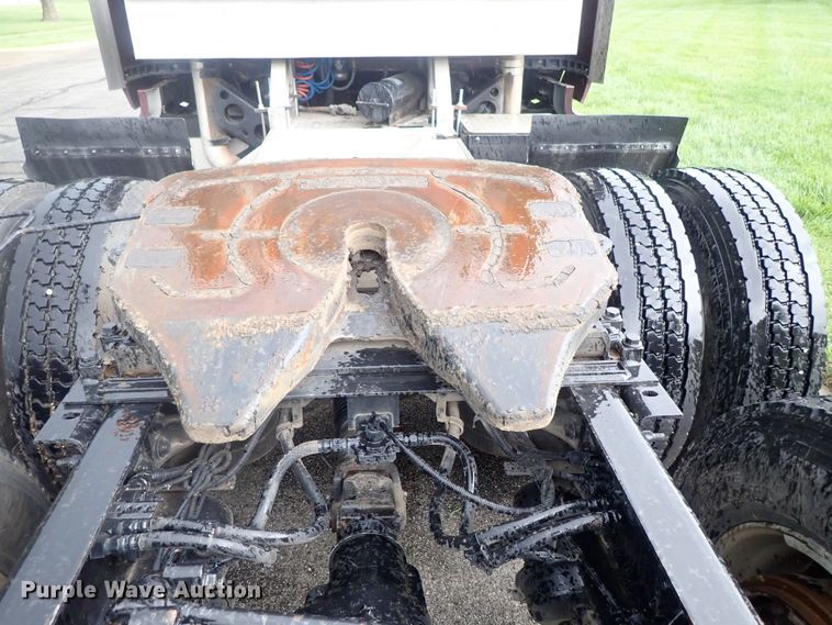 image for item DG3183 2012 International ProStar semi truck