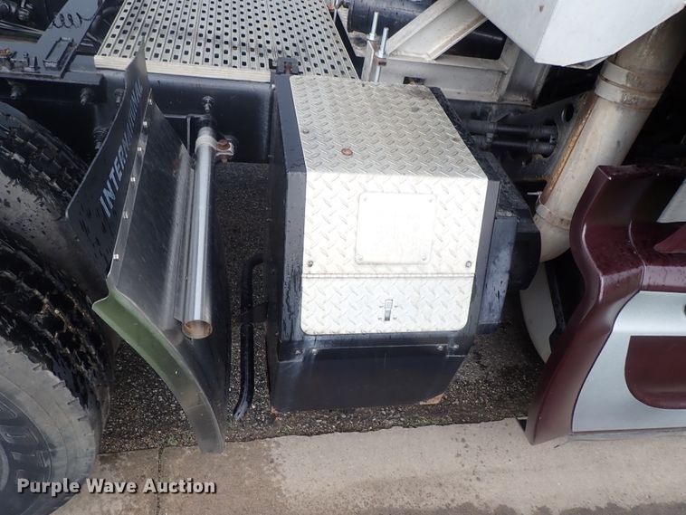 image for item DG3183 2012 International ProStar semi truck