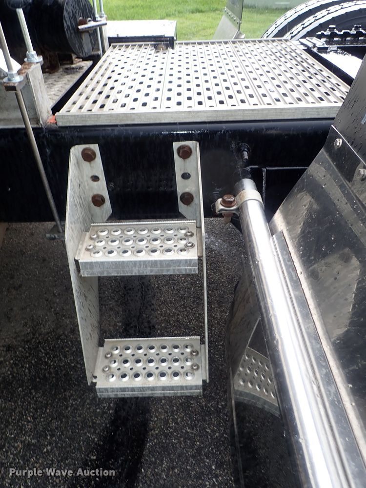 image for item DG3183 2012 International ProStar semi truck