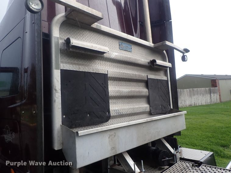 image for item DG3183 2012 International ProStar semi truck