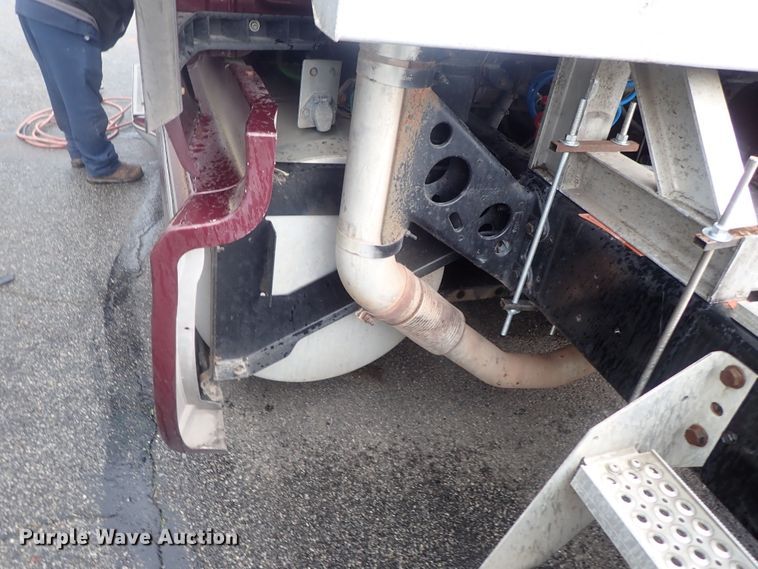 image for item DG3183 2012 International ProStar semi truck