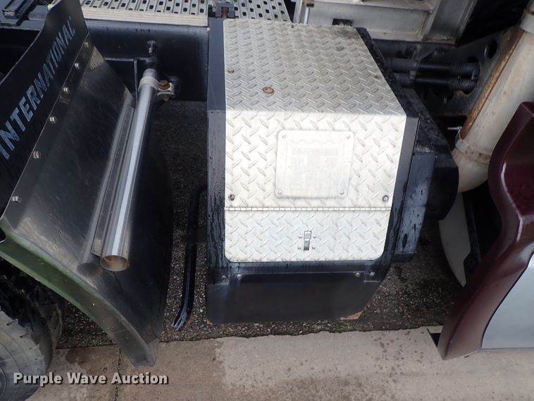 image for item DG3183 2012 International ProStar semi truck