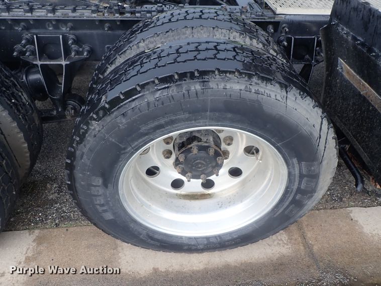 image for item DG3183 2012 International ProStar semi truck