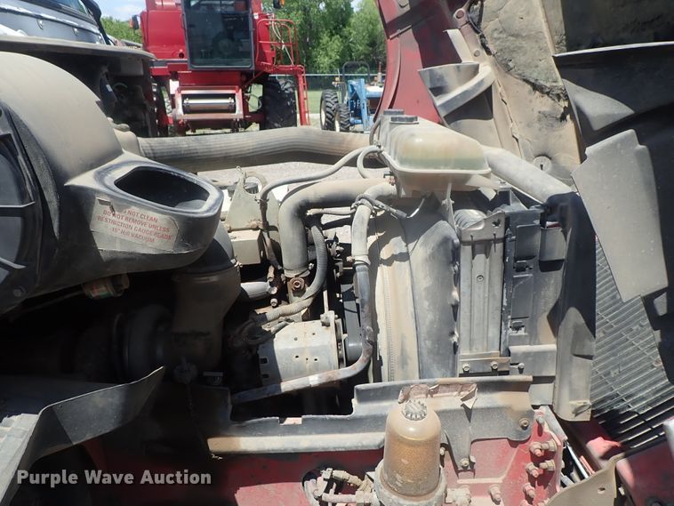 image for item DG3234 2000 Volvo VN  semi truck