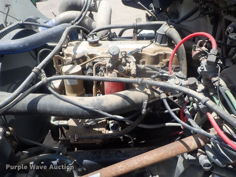 image for item DG3236 2000 Freightliner FL80  semi truck