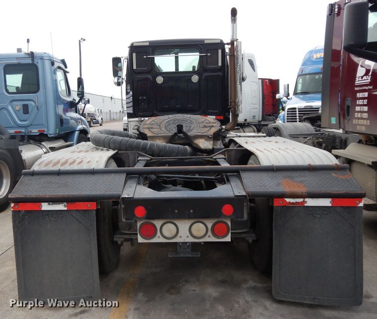 image for item DG6754 2014 Western Star 4900SB  semi truck