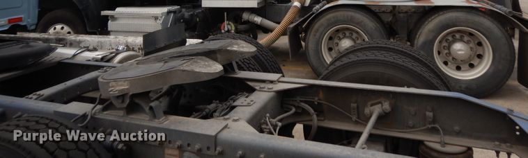 image for item DG6754 2014 Western Star 4900SB  semi truck