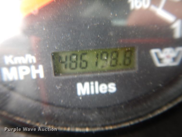 image for item DG6754 2014 Western Star 4900SB  semi truck