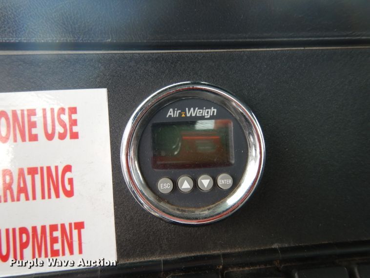 image for item DG6754 2014 Western Star 4900SB  semi truck