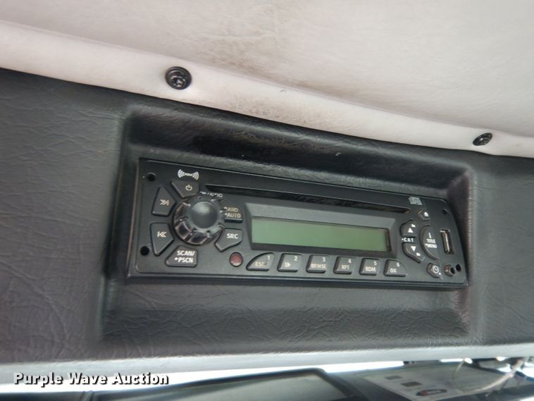 image for item DG6754 2014 Western Star 4900SB  semi truck