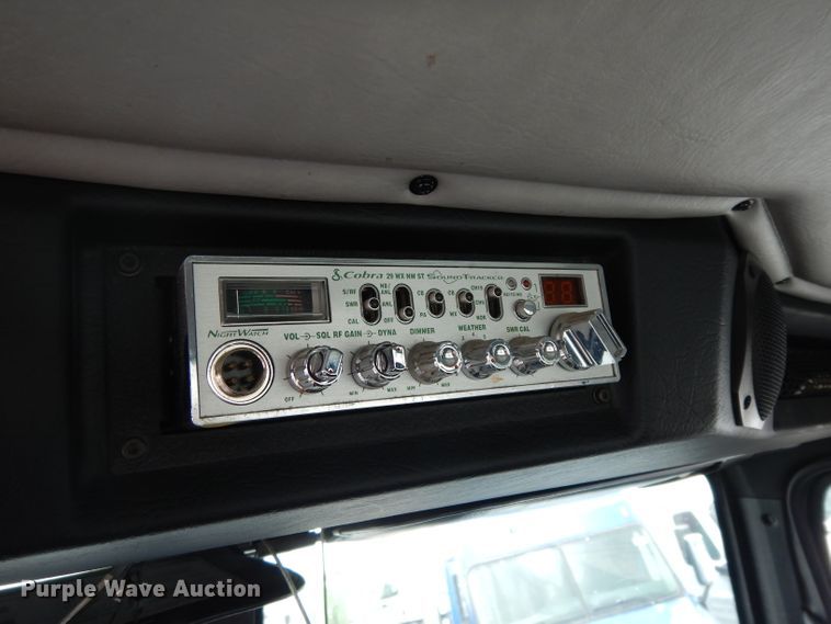 image for item DG6754 2014 Western Star 4900SB  semi truck